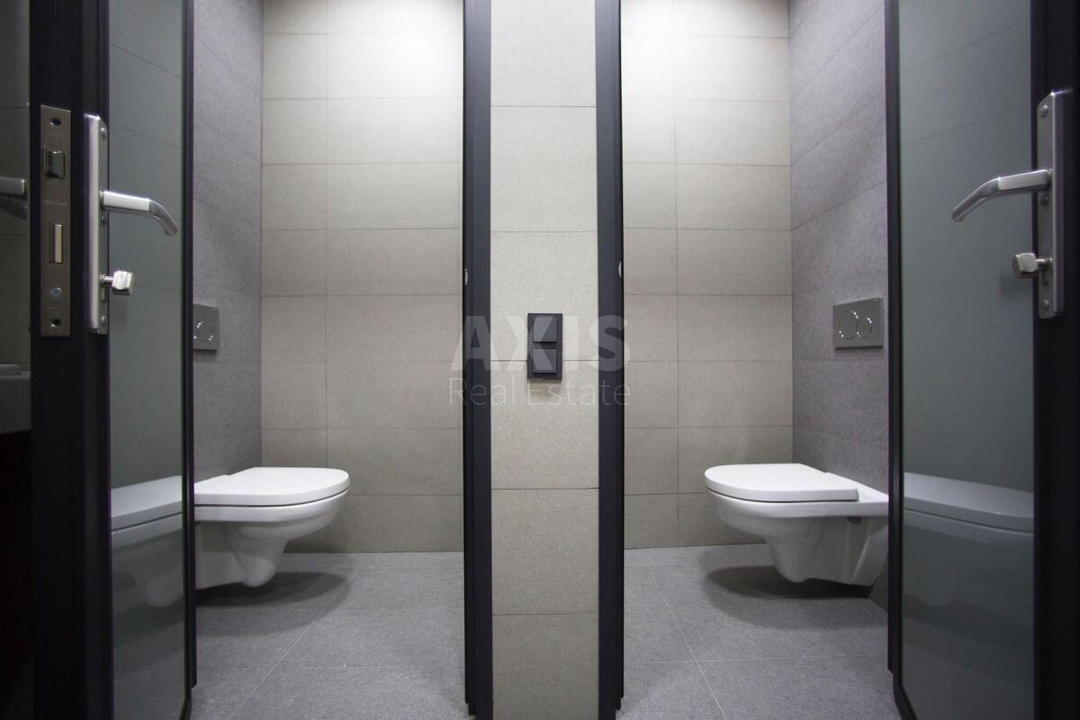 Office uzv. Klovs'kyj 7, 228m27
