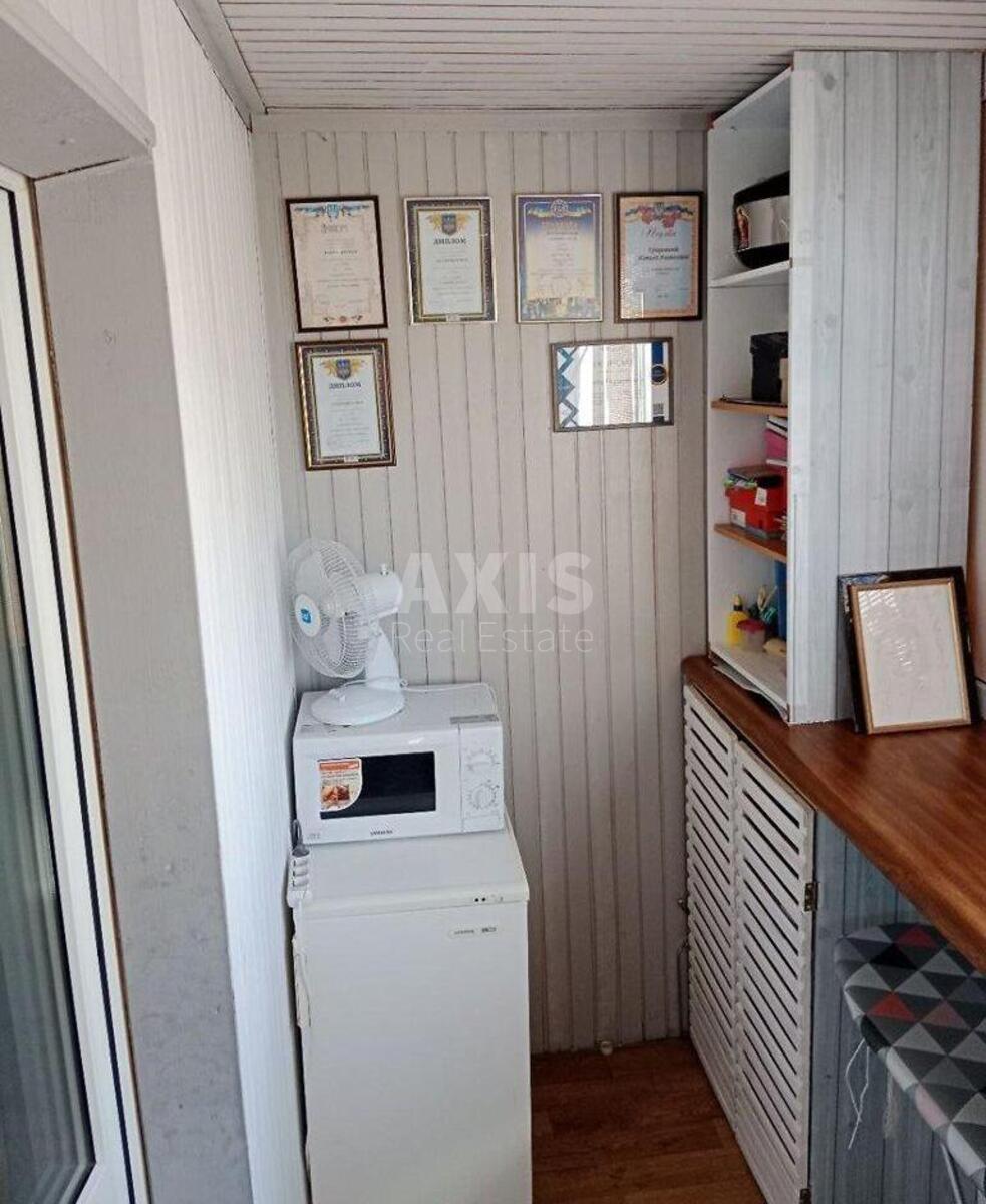 1k apartment vul. Myloslavs'ka 121