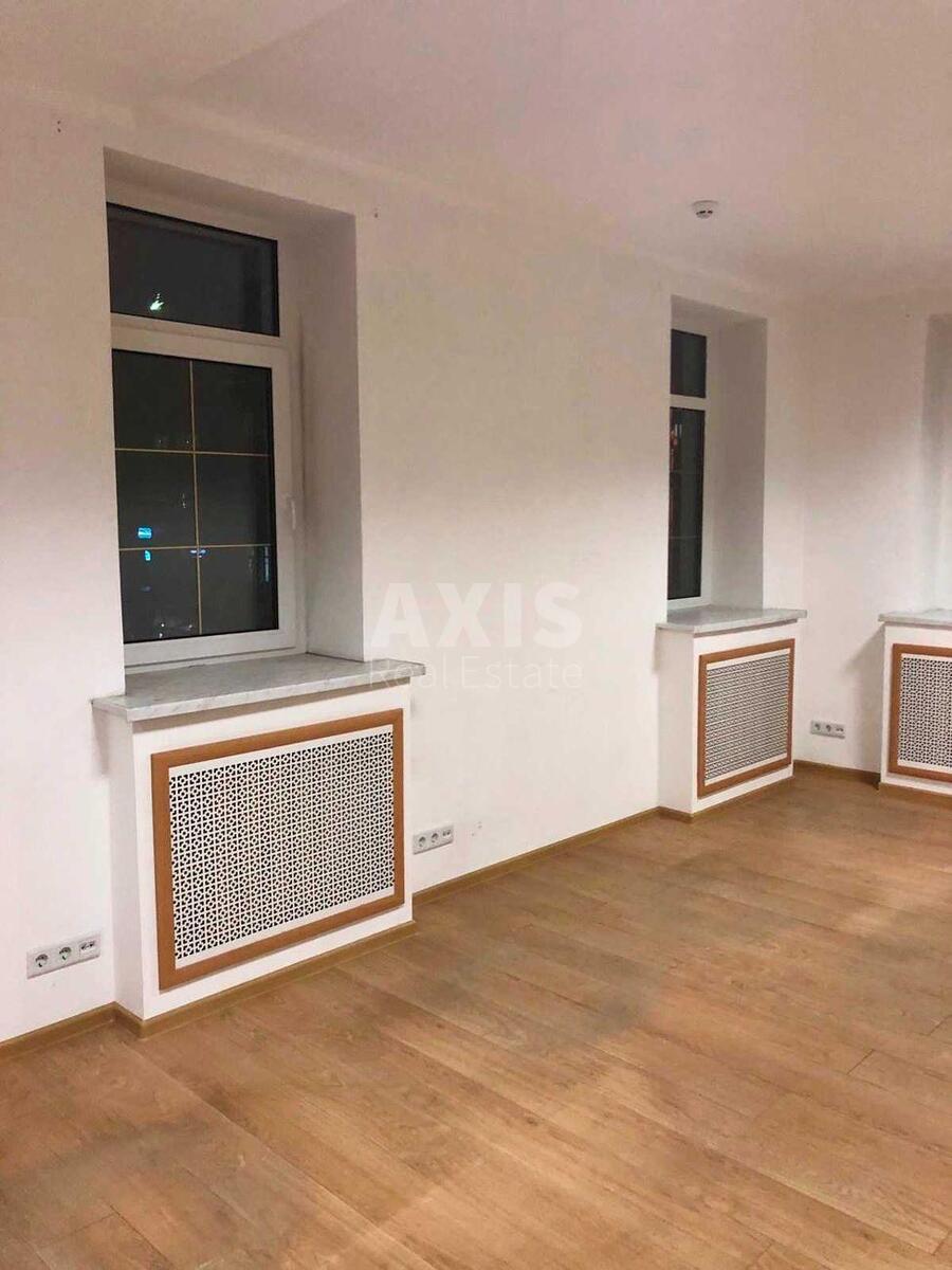 Trade object vul. Spas'ka 24/15, 827m2635469