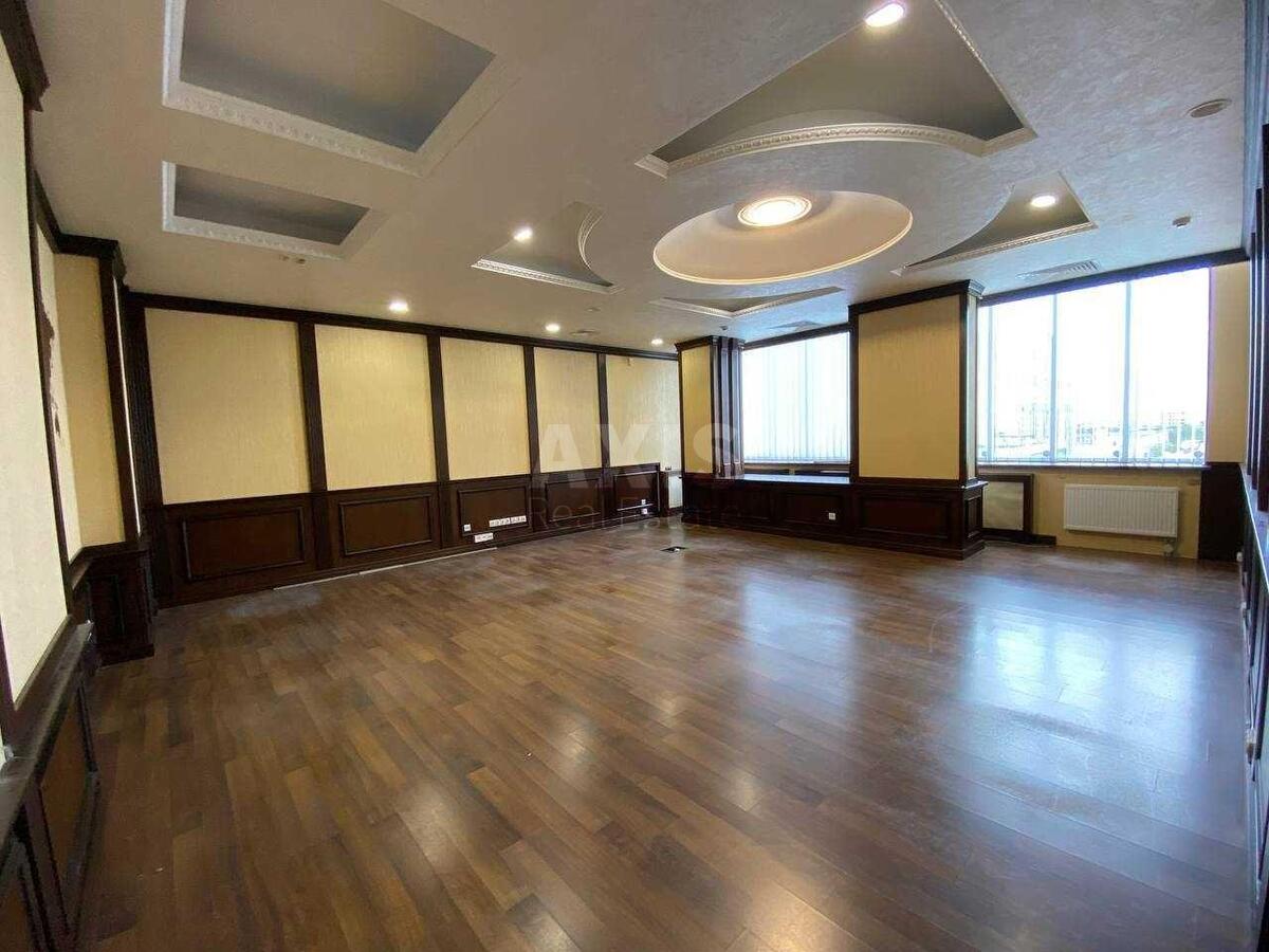 Office prov. Hrestovyj 2А, 507m2592435