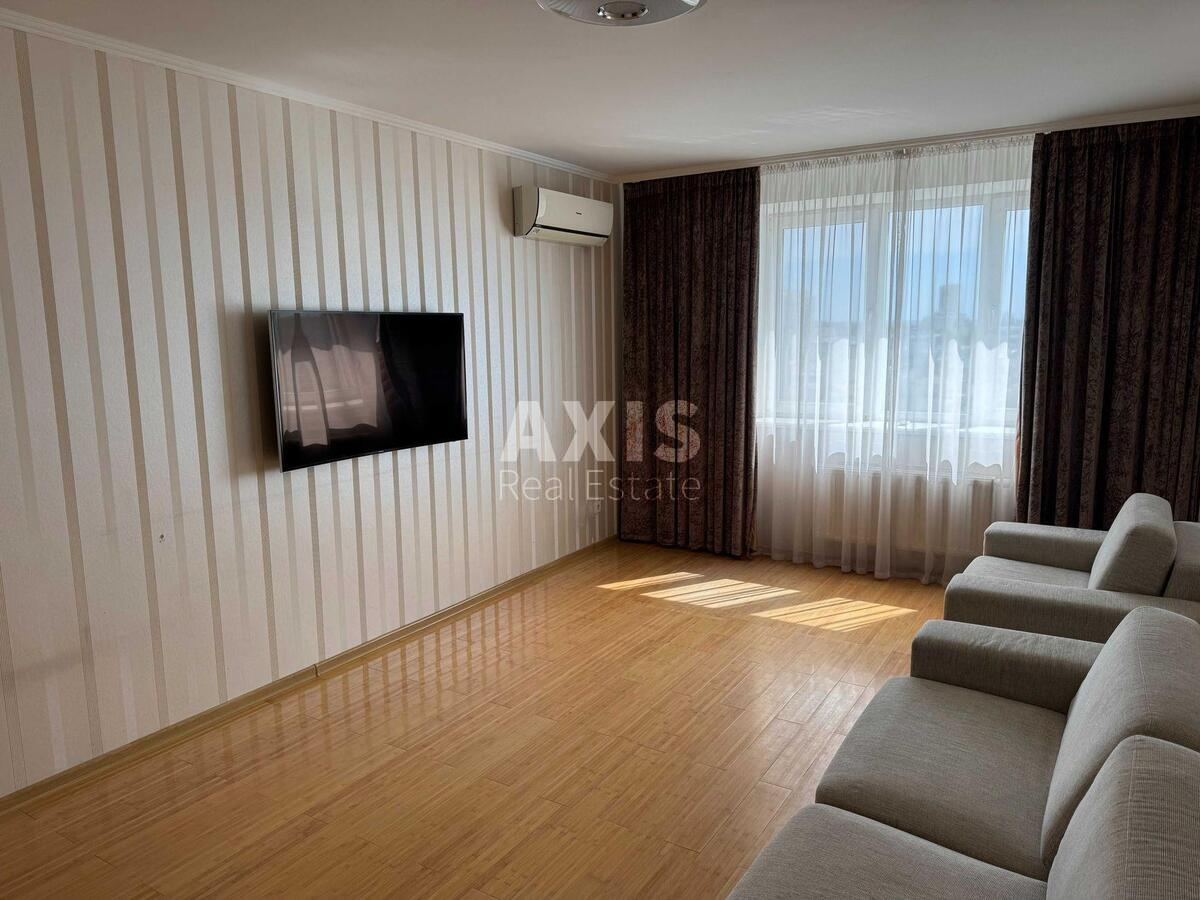 2k apartment vul. Golosii'vs'ka 134