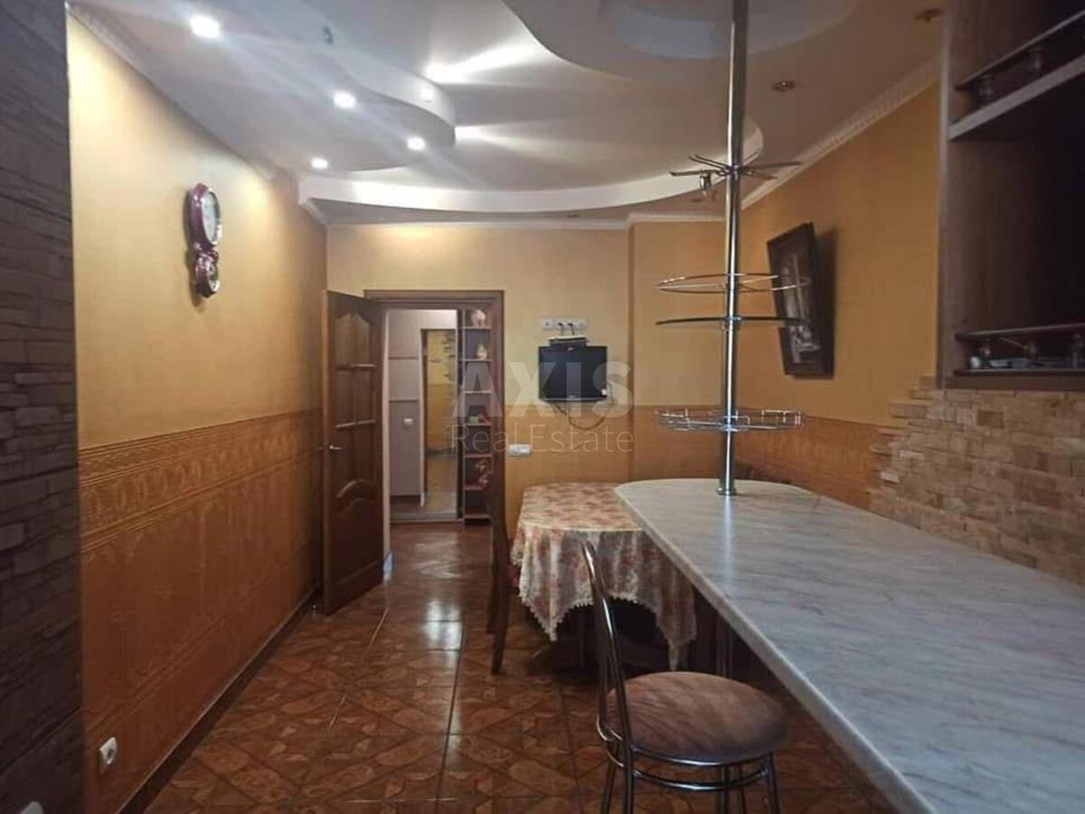 3k apartment vul. Ahmatovoi' Anny 31583497