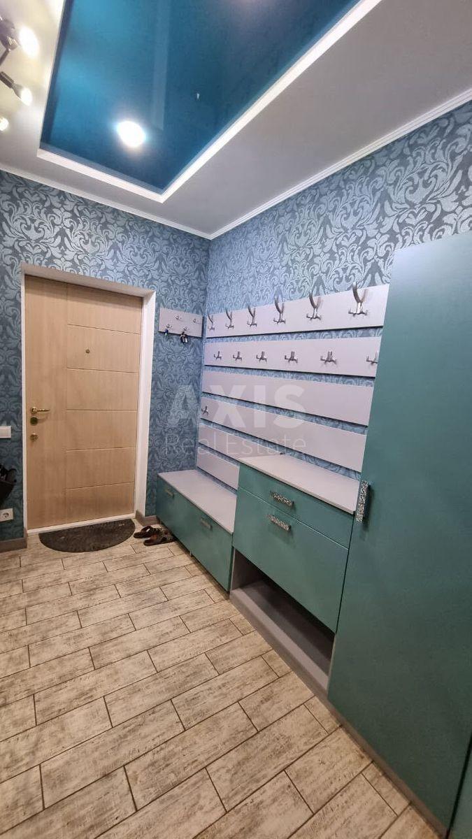 2k apartment vul. Revuc'kogo 9583676