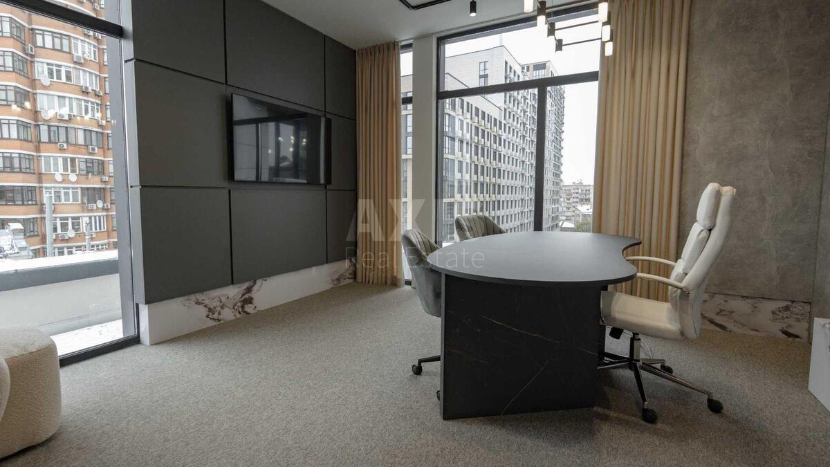 Office vul. Bul'varno-Kudrjavs'ka 15, 170m2