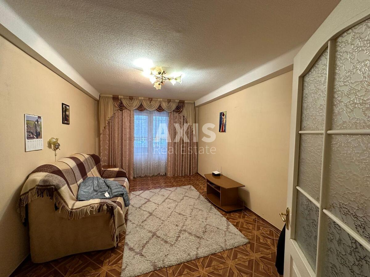 3к квартира пр-т Леся Курбаса 18А580408