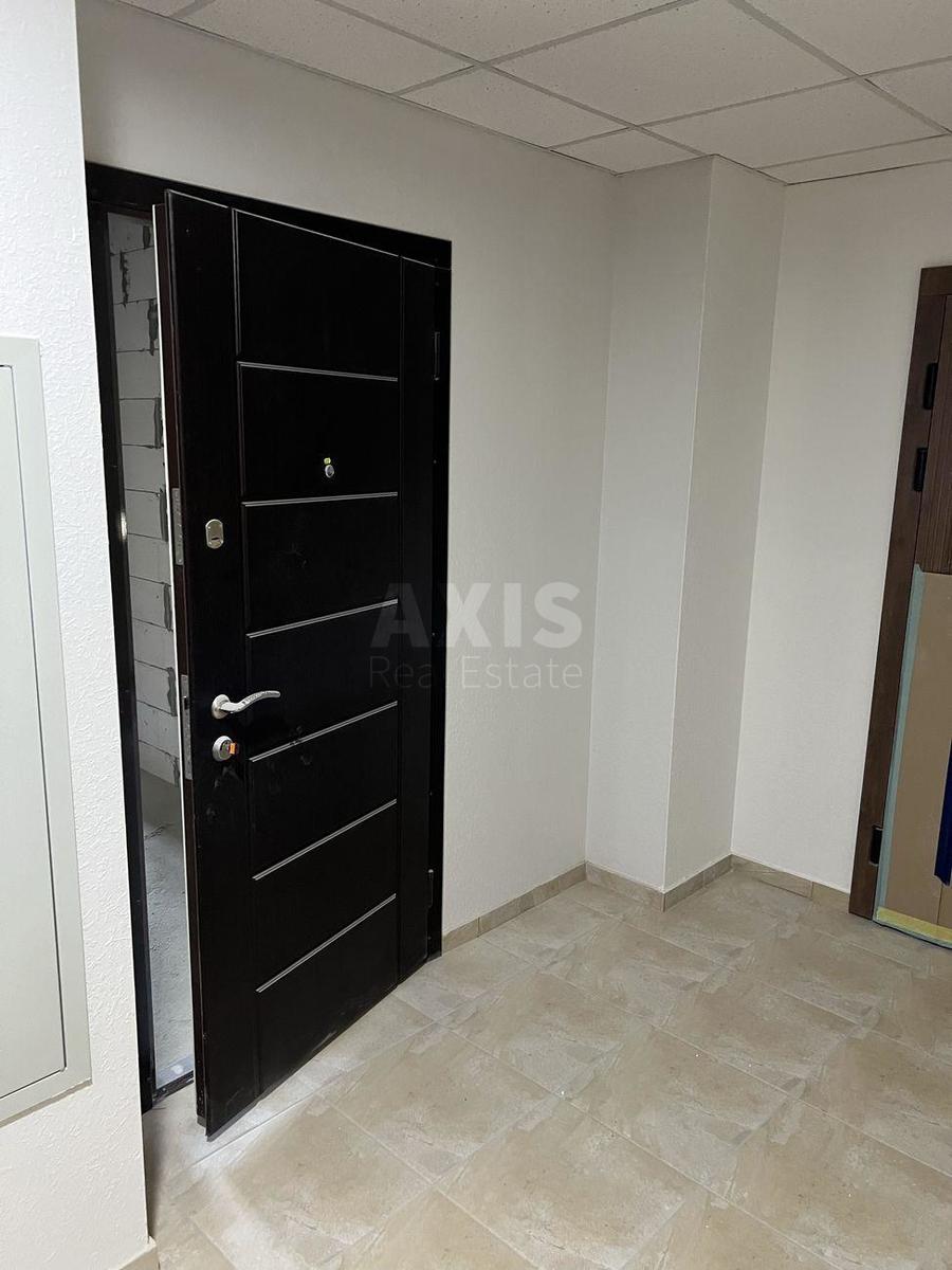 1k apartment vul. Myhajla Maksymovycha 240
