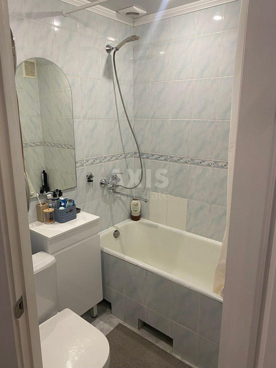 1k apartment vul. Zhyljans'ka 458