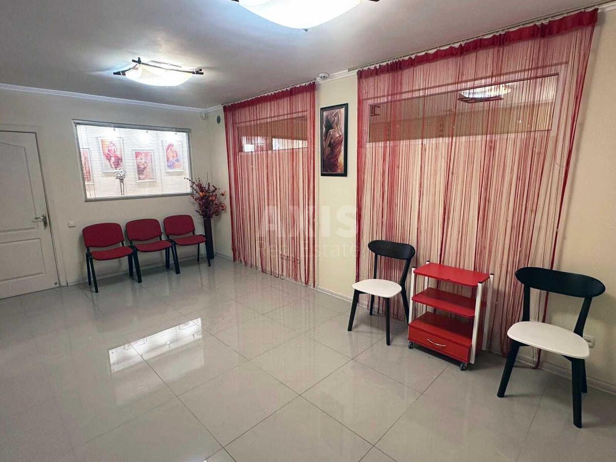 Office bul. Verhovnoi' Rady 21А, 110m2602525