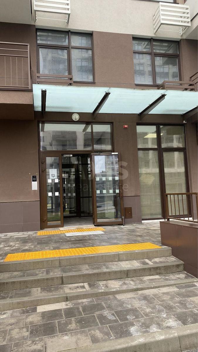 3k apartment vul. Pivnichno-Syrec'ka 1