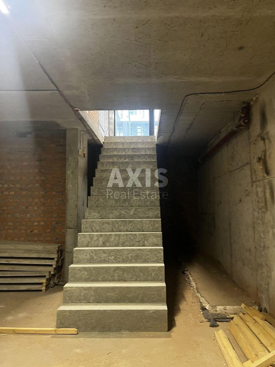 Service object vul. Kyrylivs'ka 37, 98m2416071