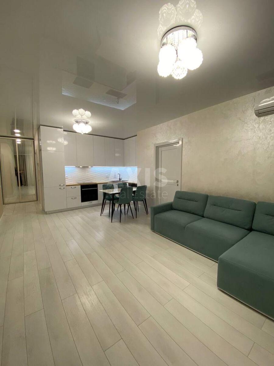 1k apartment pr-t Sobornosti 17637243