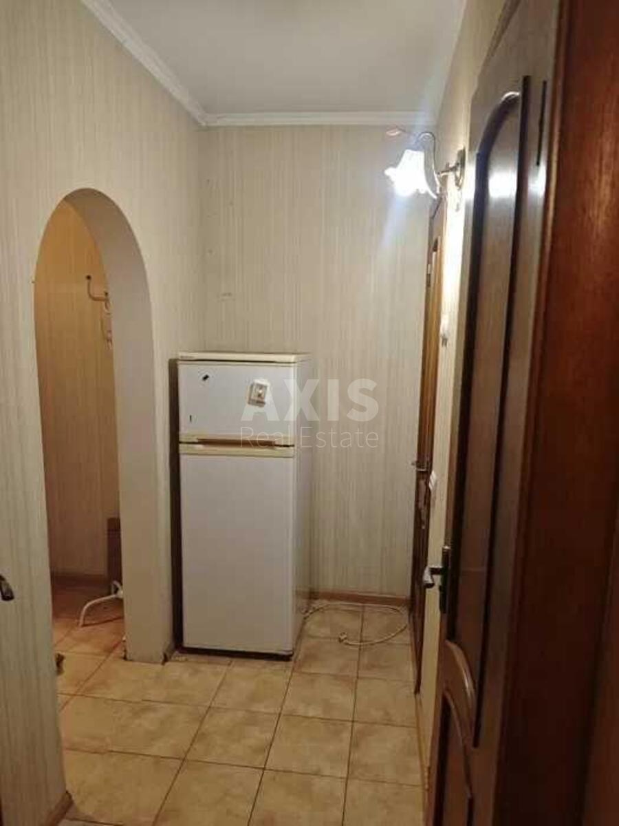 2k apartment vul. Pryozerna 10600256