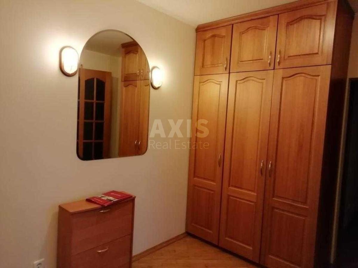 3k apartment vul. Mykil's'ko-Slobids'ka 2Б8