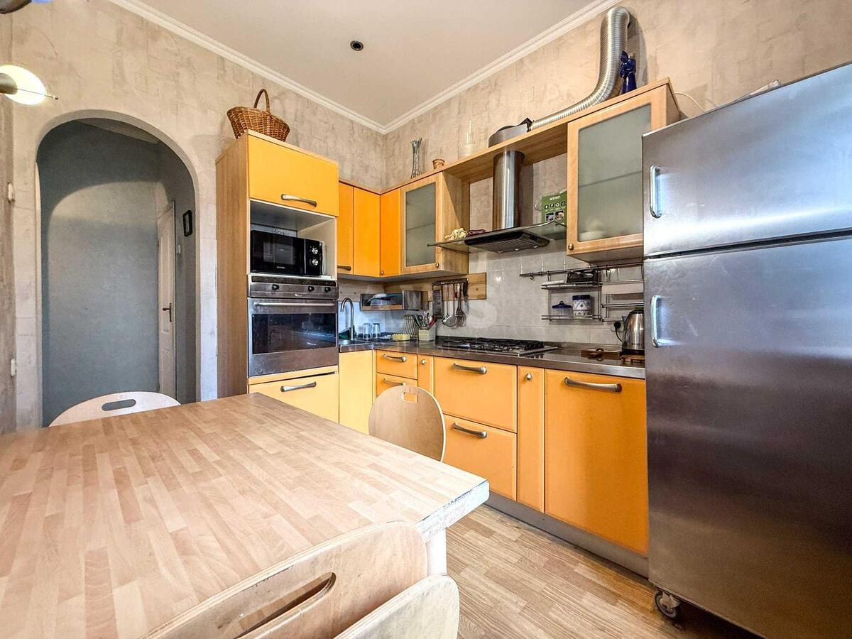2k apartment vul. V'jacheslava Lypyns'kogo 30