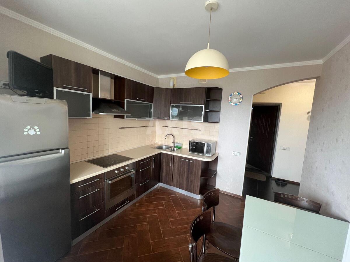 1k apartment vul. Verhovynna 3557103