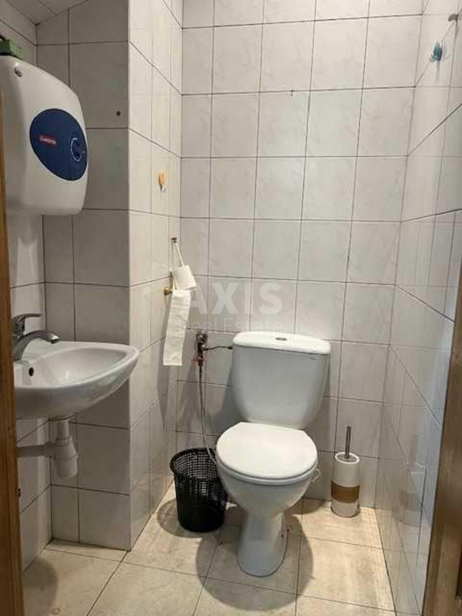 Office vul. Gonchara Olesja 36, 45m26