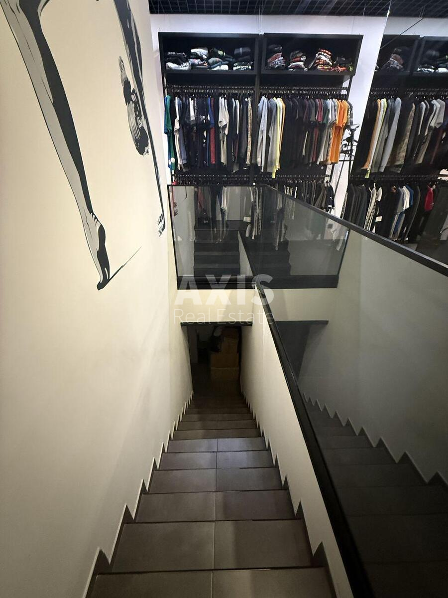 Об'єкт торгівлі бул. Шевченка Тараса 44, 305м2540167