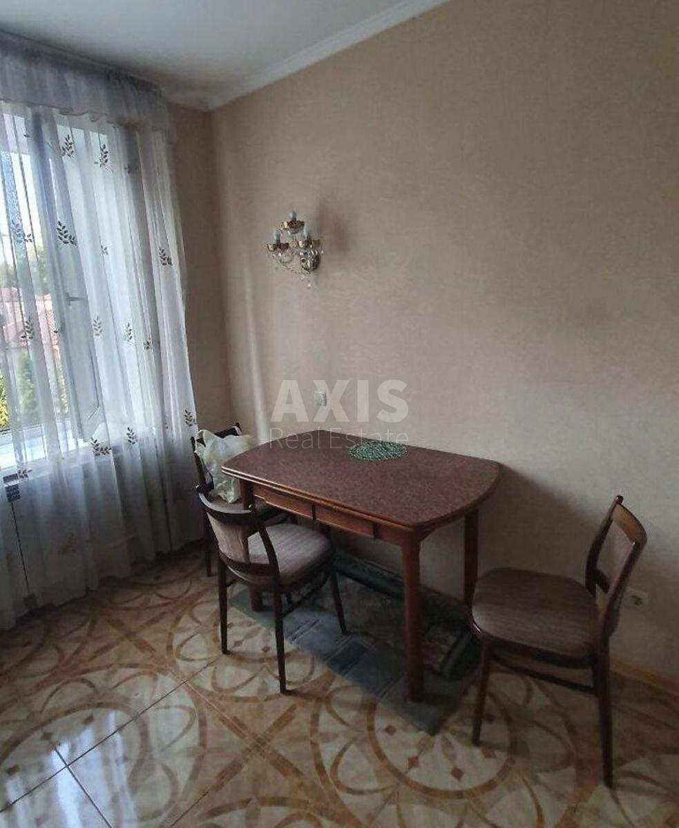 3k apartment vul. Turgenjevs'ka 52/584