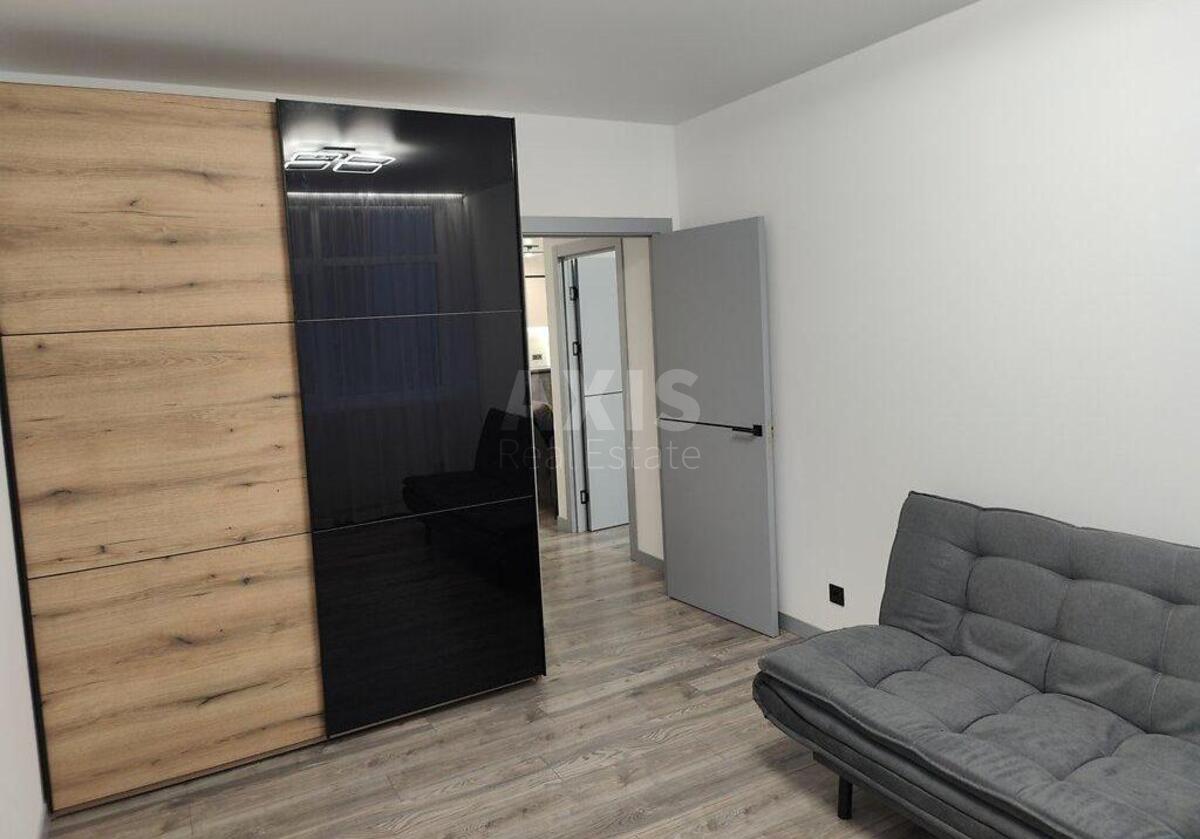 2k apartment vul. Rodyny Kristeriv 208