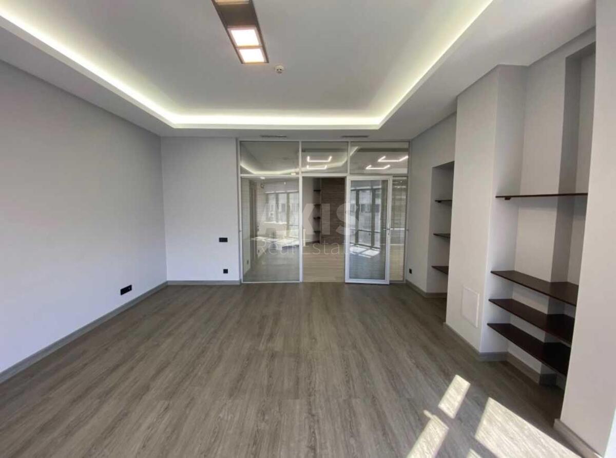 Office vul. Velyka Vasyl'kivs'ka 72А, 190m2611921