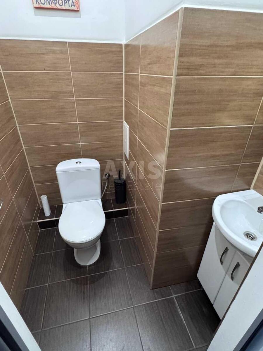 Office pr-t Volodimira Іvasyuka 2Д, 122m26121012