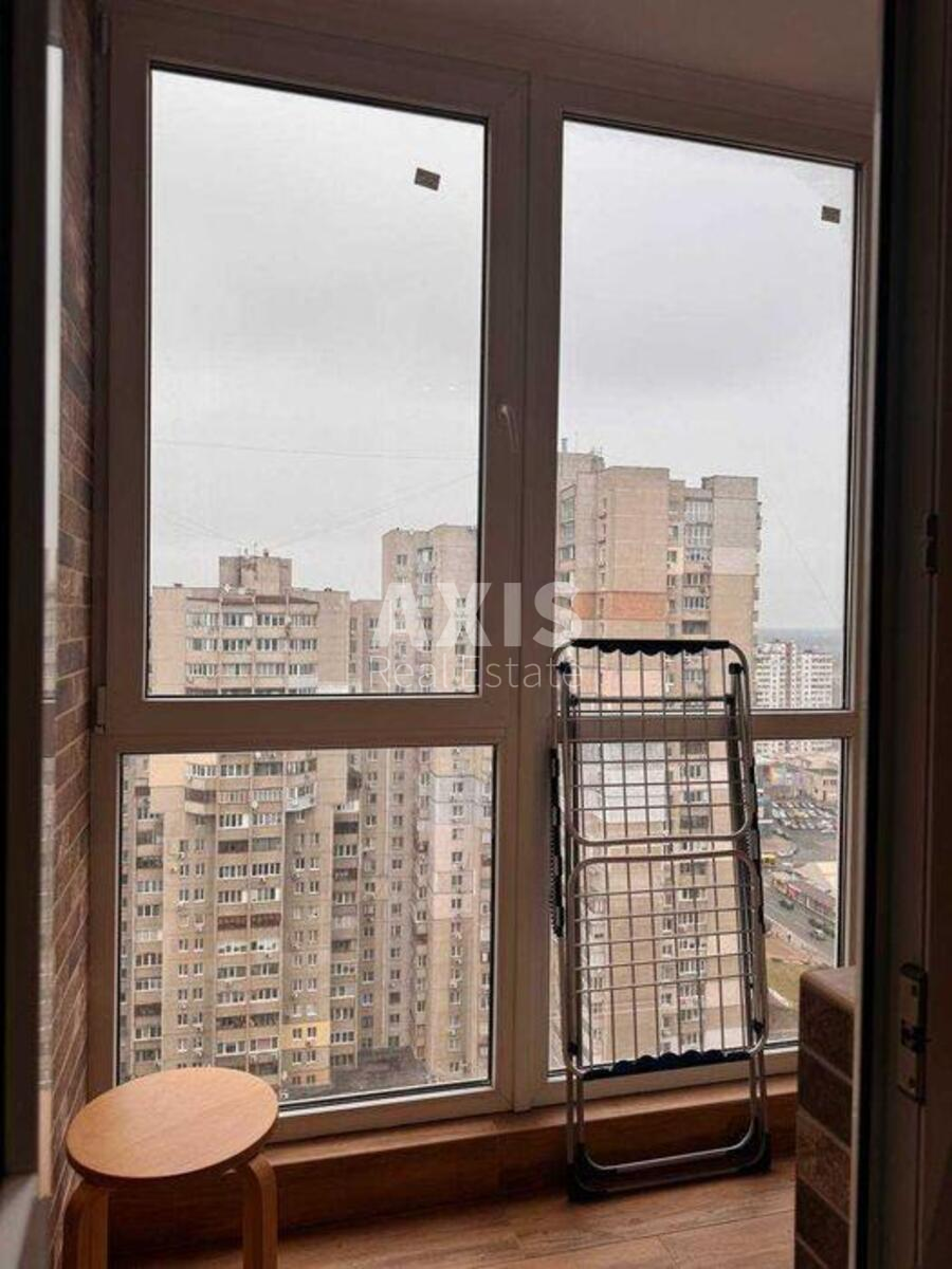 1к квартира ул. Ревуцкого 40Б17