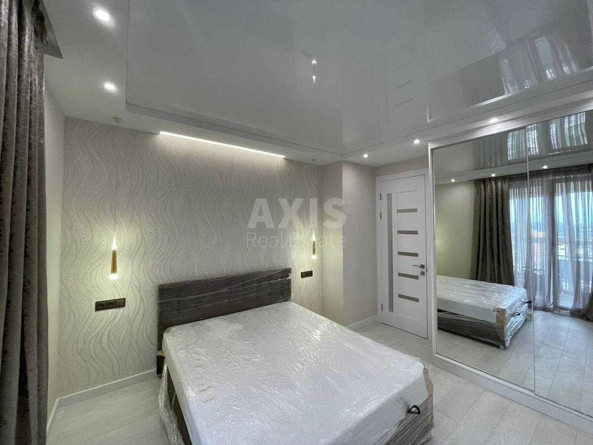 1k apartment pr-t Vidradnyj 2626576