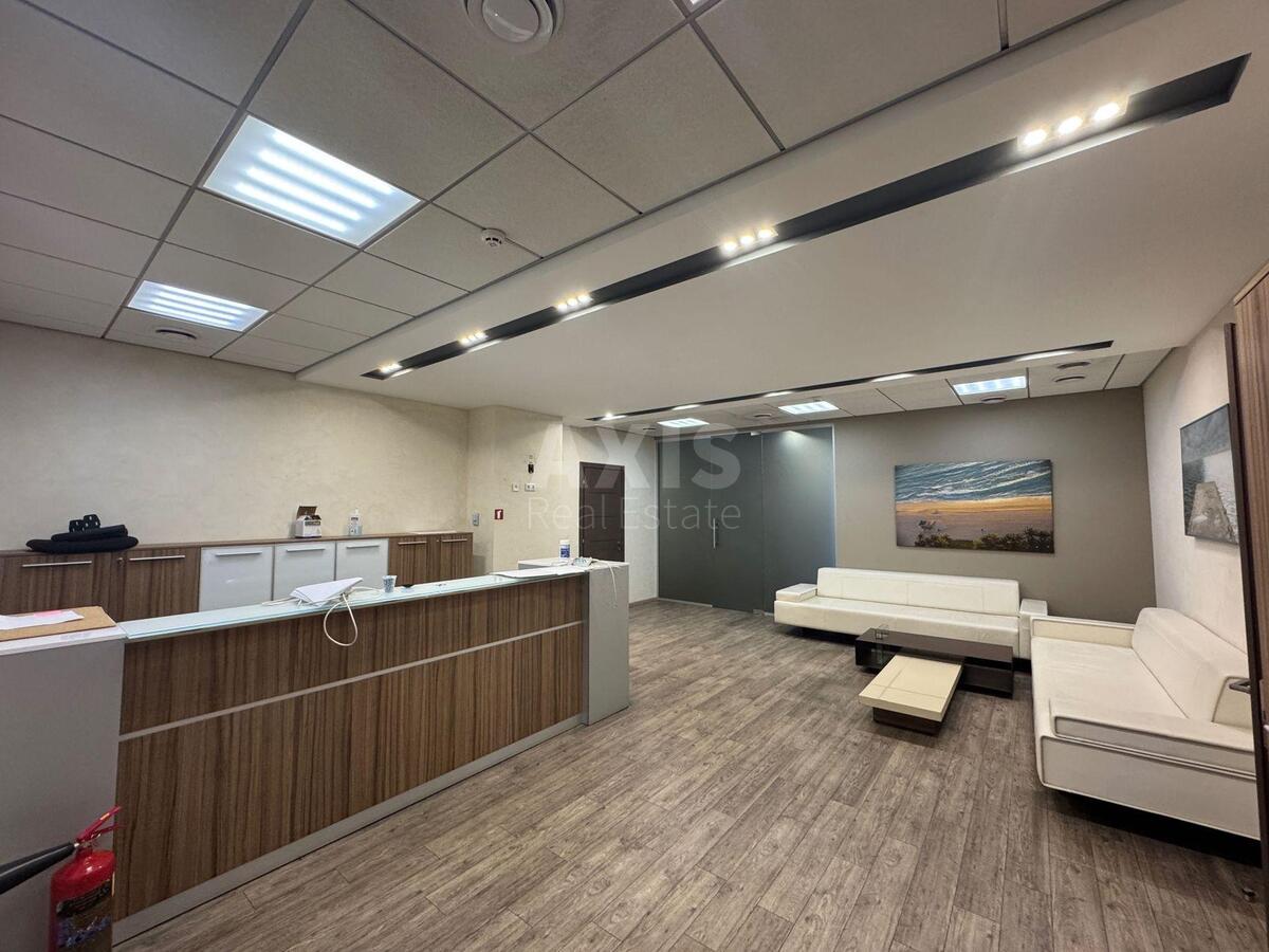 Office vul. Dilova 5Б, 400m20