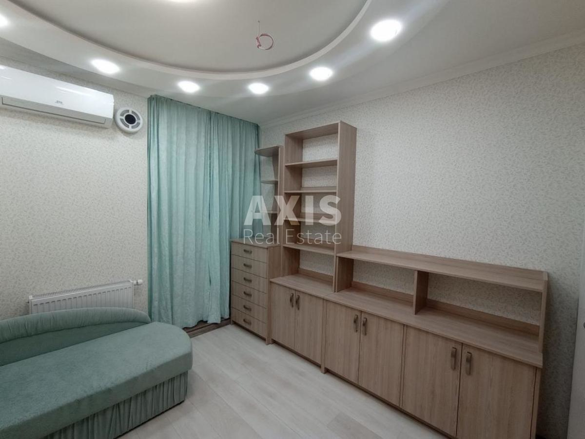2k apartment vul. Krakivs'ka 27
