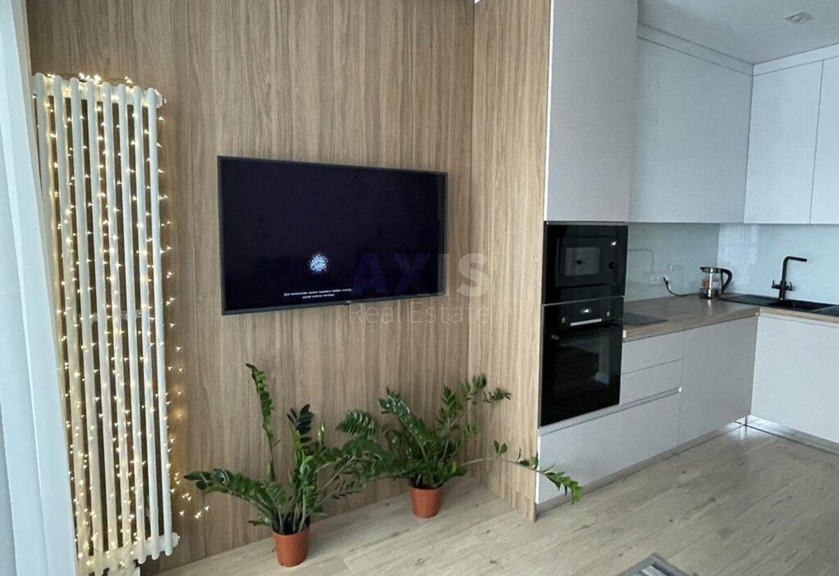 1k apartment vul. Kahovs'ka 604