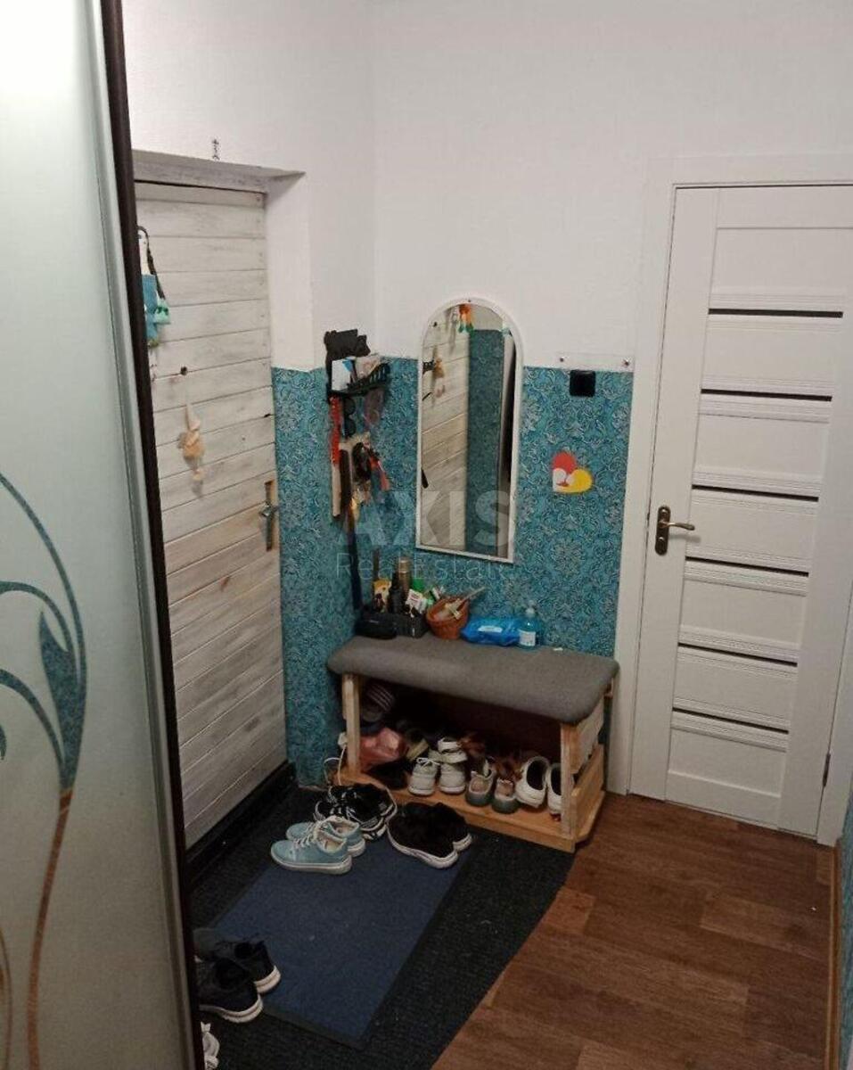 1k apartment vul. Myloslavs'ka 122