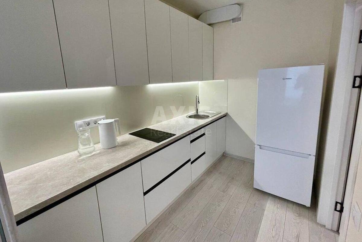 2k apartment nab. Dniprovs'ka 151