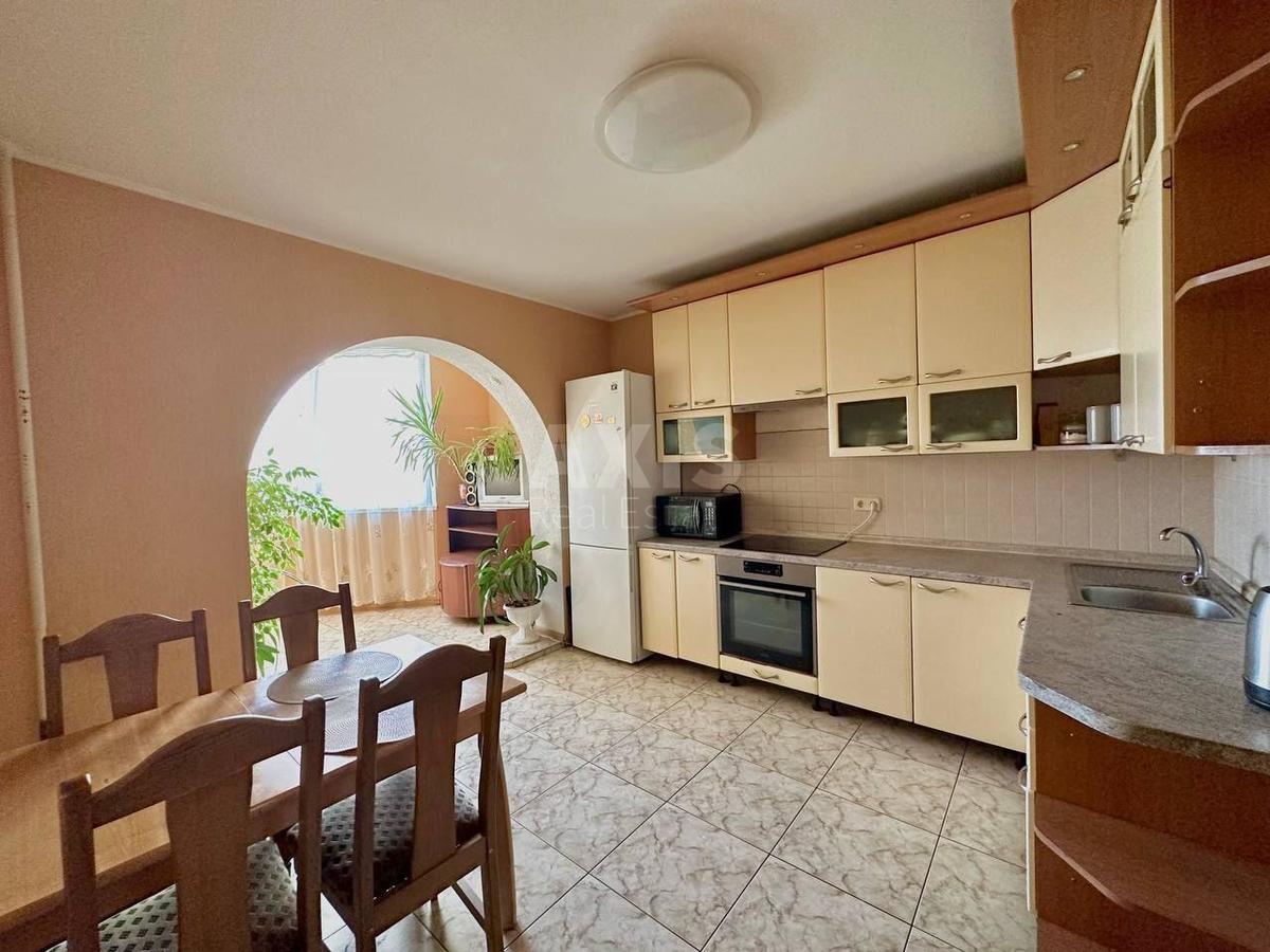 3k apartment shose Harkivs'ke 21/6