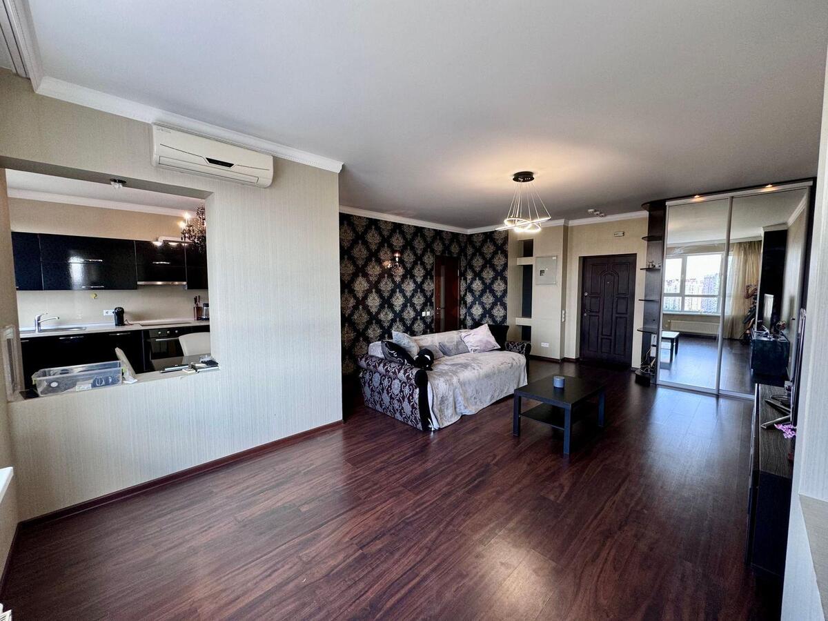 2k apartment vul. Myshugy Oleksandra 2А2