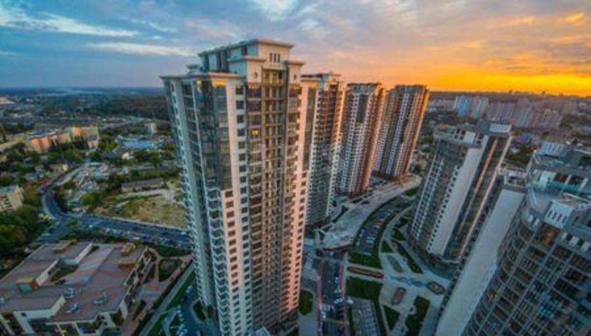 3k apartment vul. Dragomyrova Myhajla 18