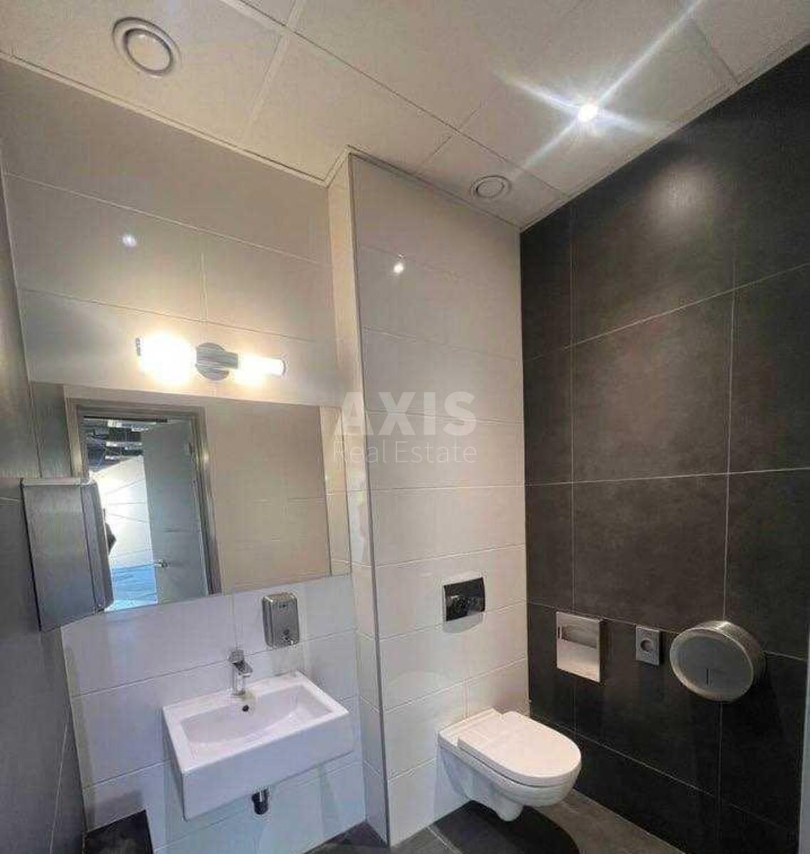 Office vul. Lejpcyz'ka 15, 490m24