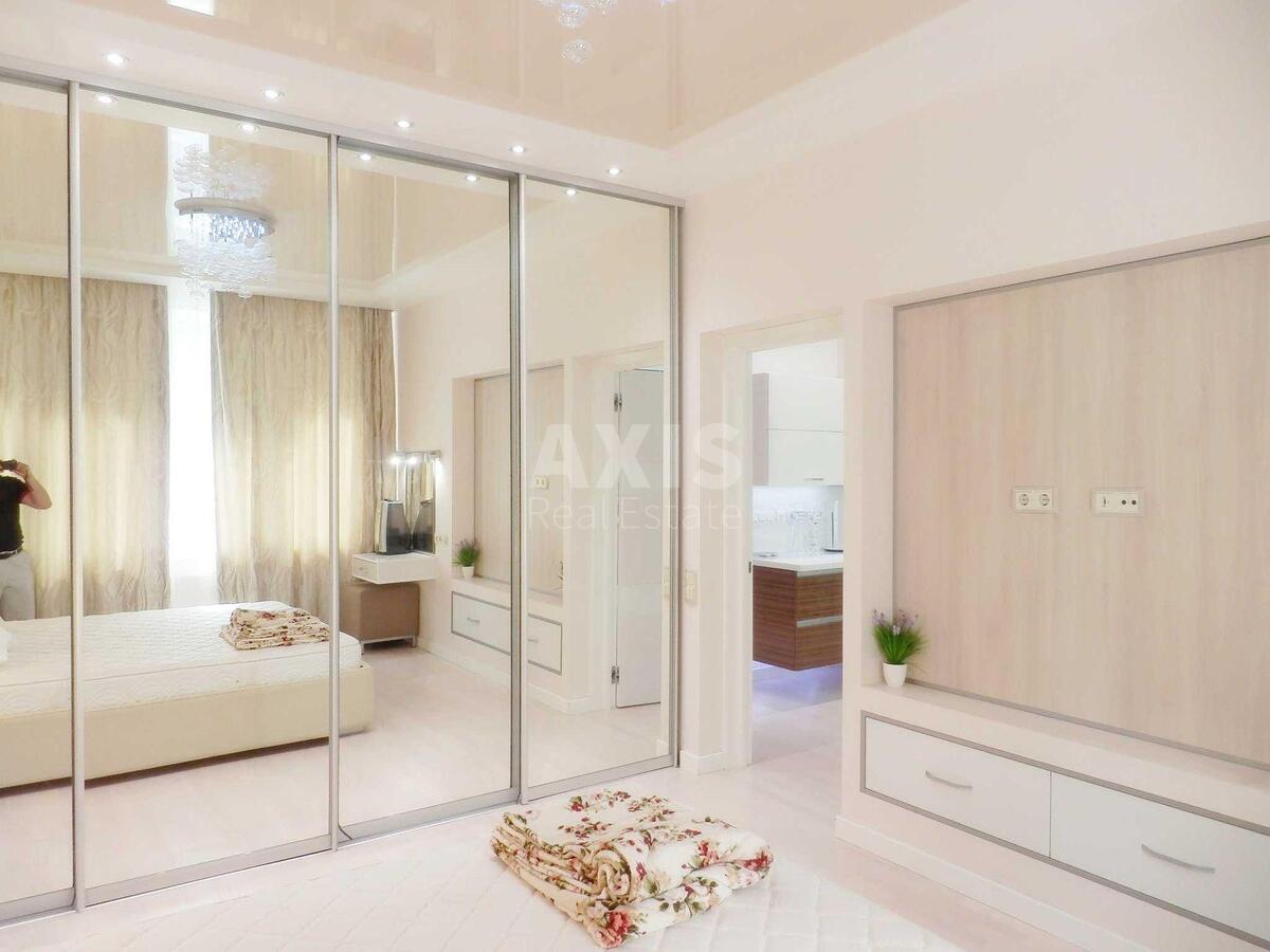 1k apartment nab. Dniprovs'ka 14561376