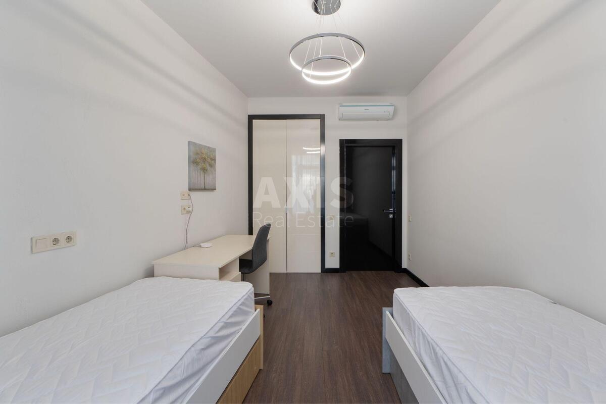 4k apartment vul. Buslivs'ka 126052411