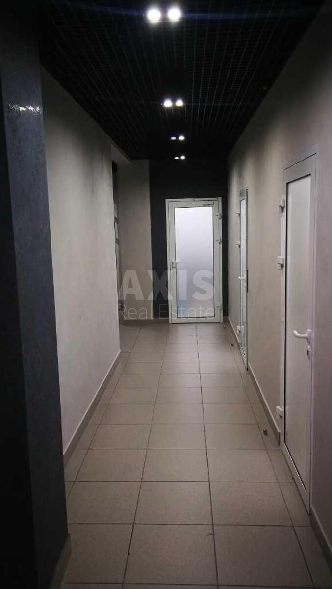 Trade object vul. Surykova 3А, 330m2595741