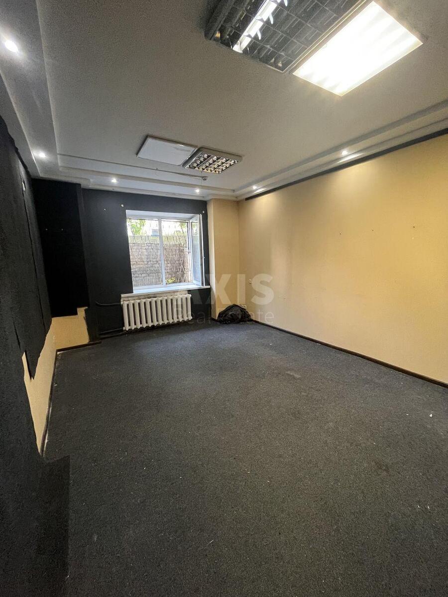 Office vul. Mazepy Ivana 3, 82m21