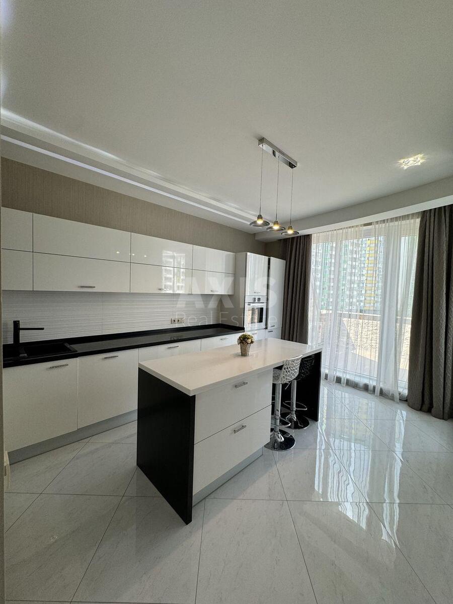 3k apartment doroga Naberezhno-Rybal's'ka 3