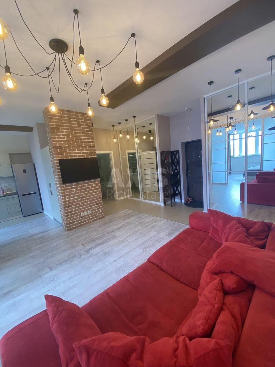 2k apartment vul. Dragomyrova Myhajla 2А1