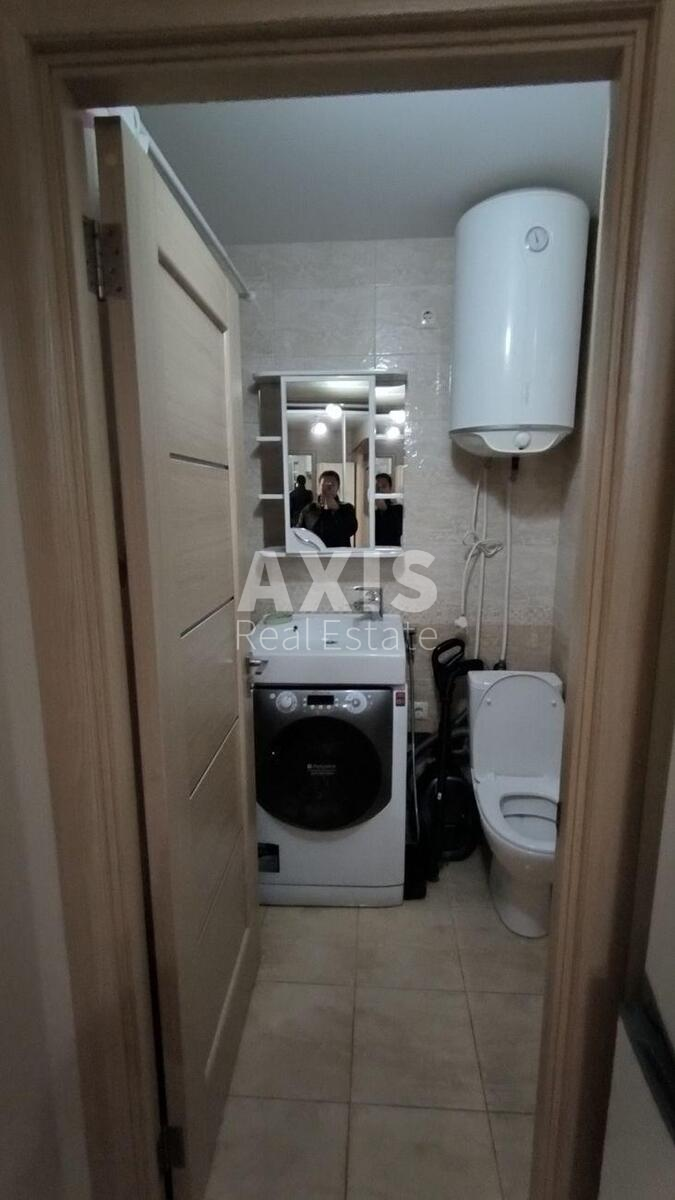 1k apartment vul. Kashtanova 115