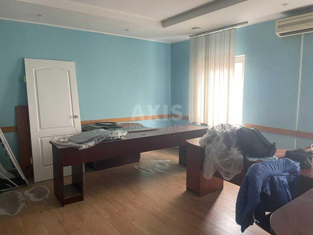 Объект сервиса ул. Гната Хоткевича 20Б, 1200м2607103