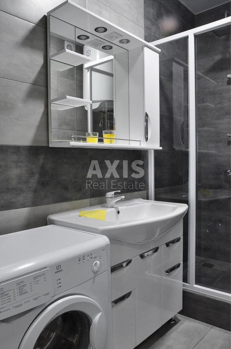1k apartment pr-t Vidradnyj 2481134