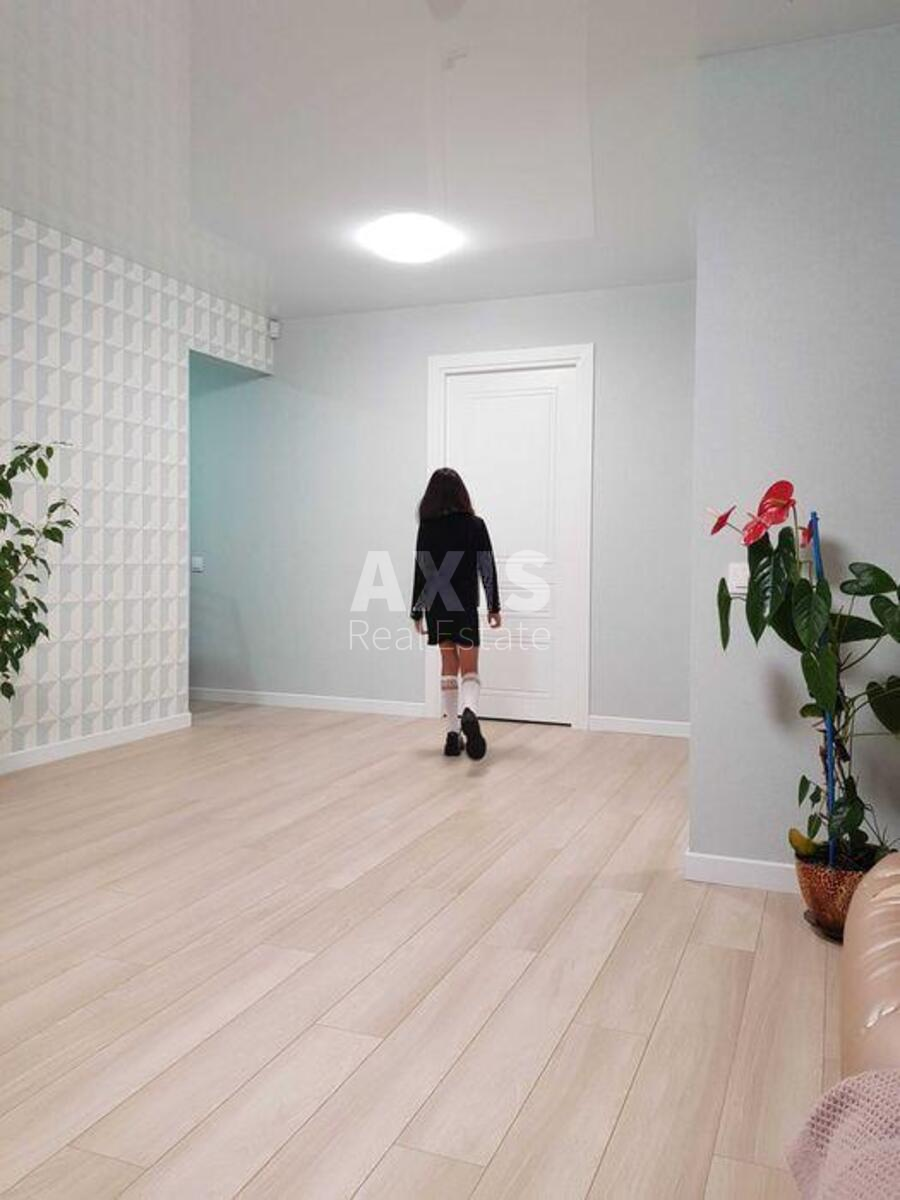 4k apartment vul. Ussurijs'ka 1/91