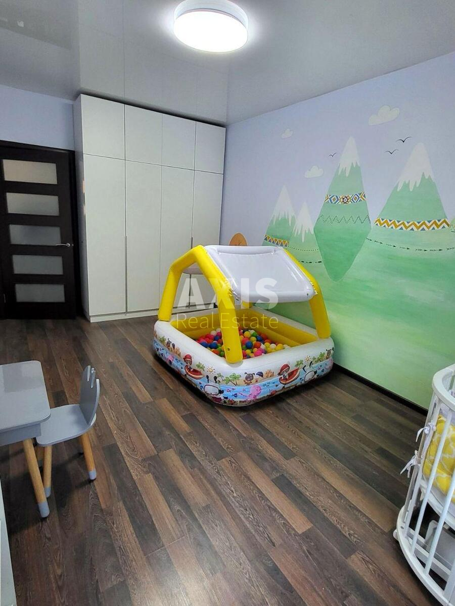 3k apartment vul. Regeneratorna 4, корп. 1500142