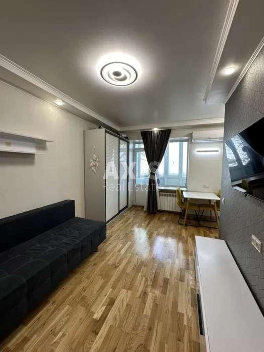 1k apartment vul. Naberezhno-Hreshhatyc'ka 33255161