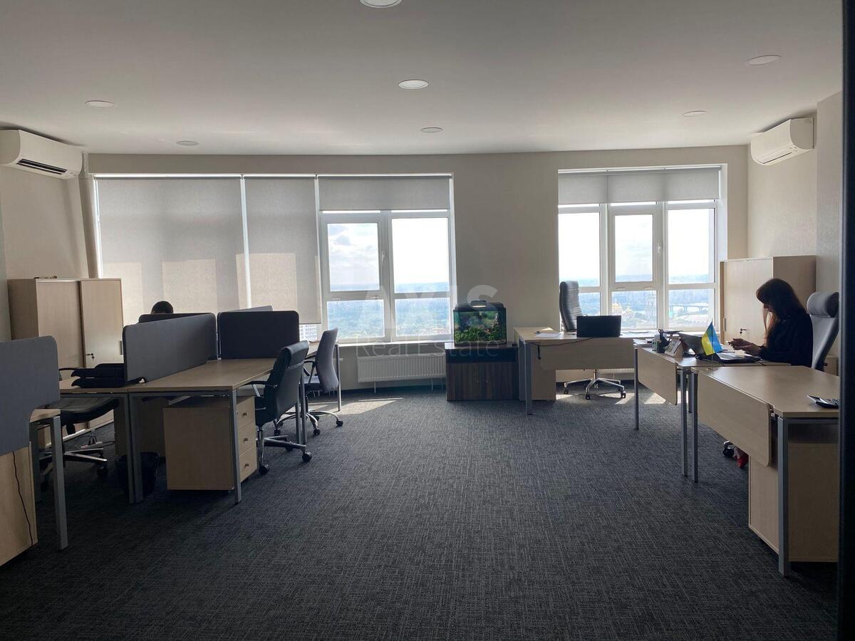 Office uzv. Klovs'kyj 7, 228m29