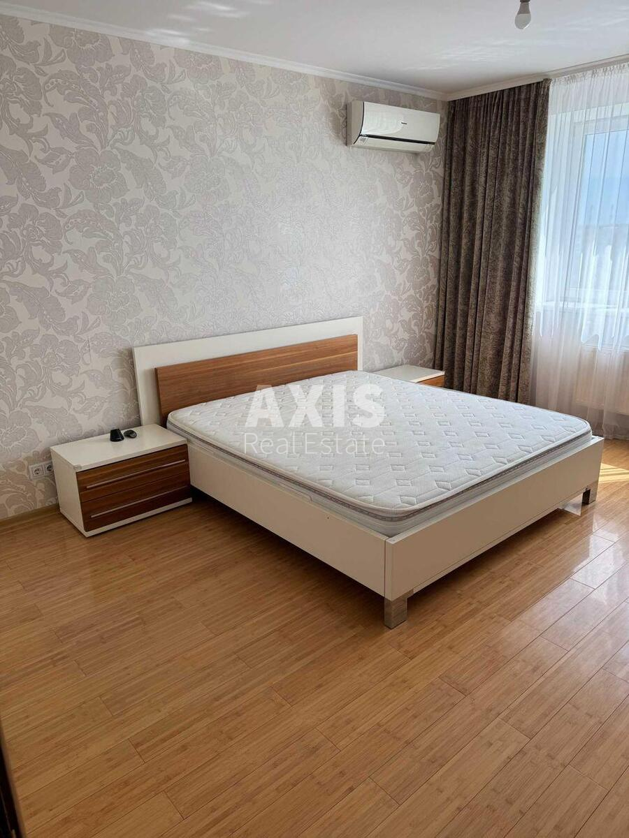 2k apartment vul. Golosii'vs'ka 136